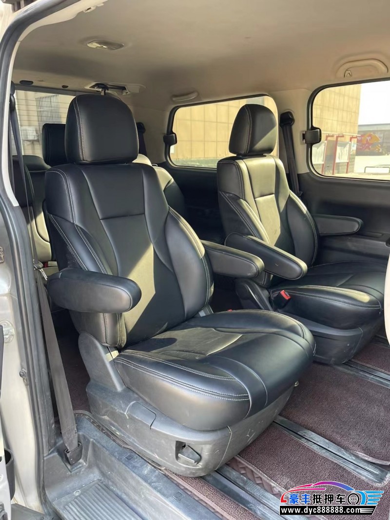 17年江淮瑞风M4轿车抵押车出售