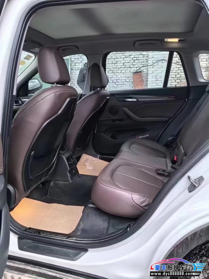 18年宝马X1轿车抵押车出售