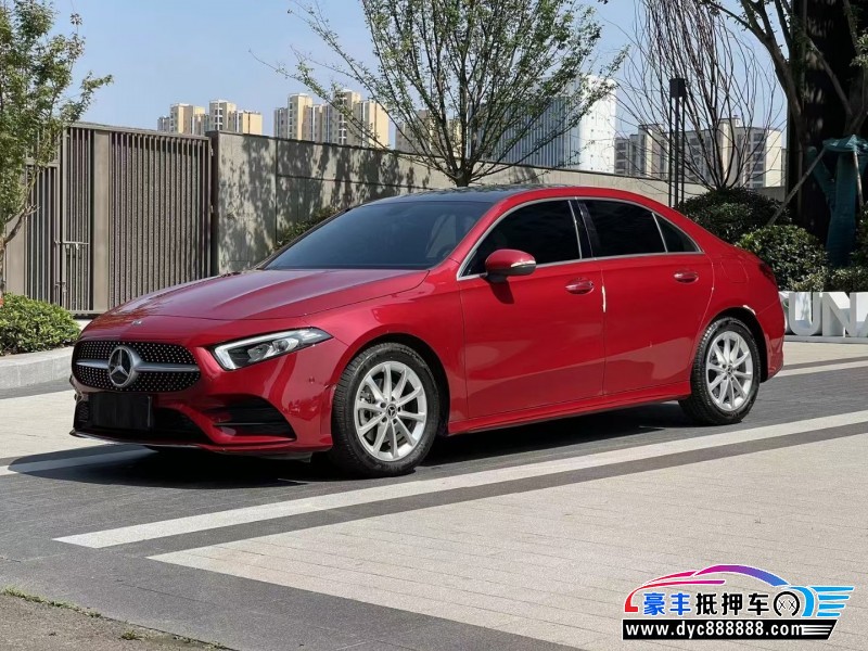 20年奔驰A轿车抵押车出售