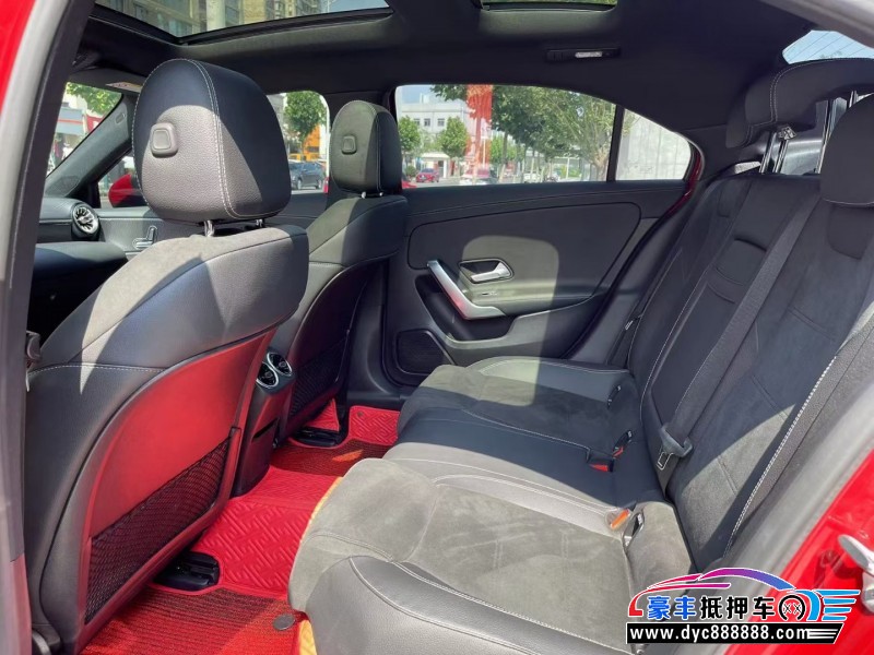 20年奔驰A轿车抵押车出售