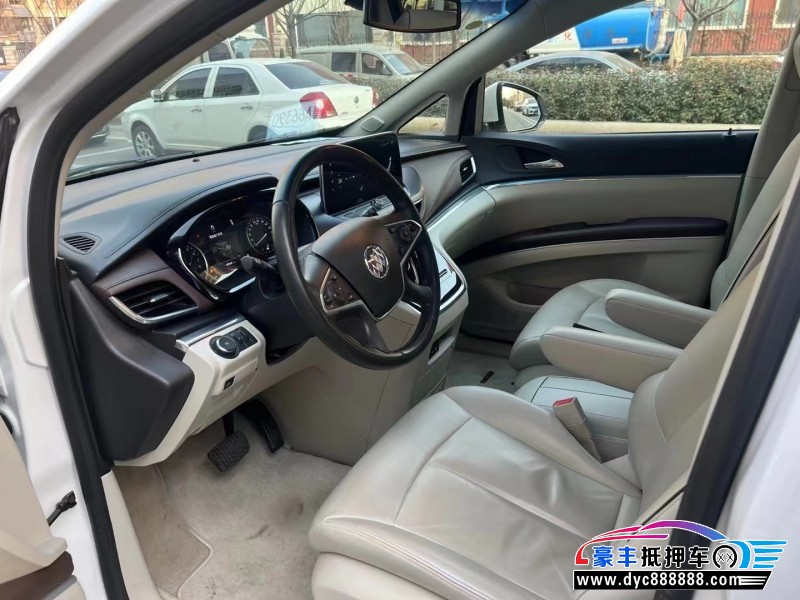 20年别克GL8轿车抵押车出售