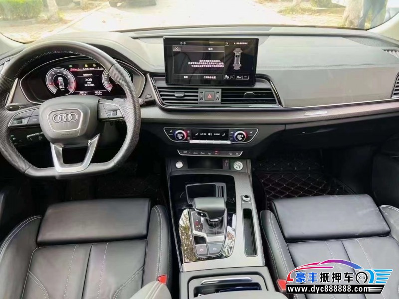 22年奥迪Q5轿车抵押车出售