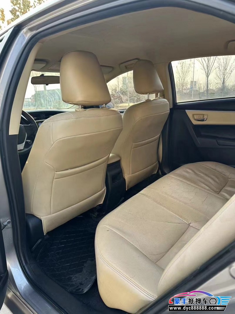 17年丰田卡罗拉轿车抵押车出售