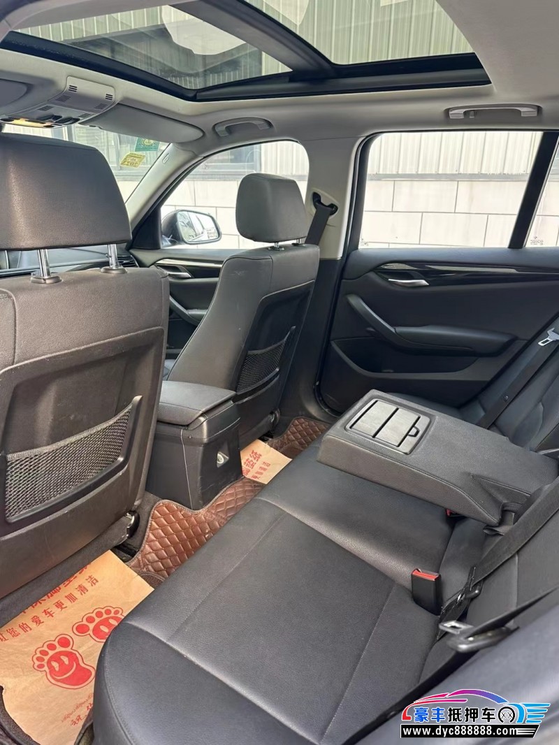 15年宝马X1轿车抵押车出售