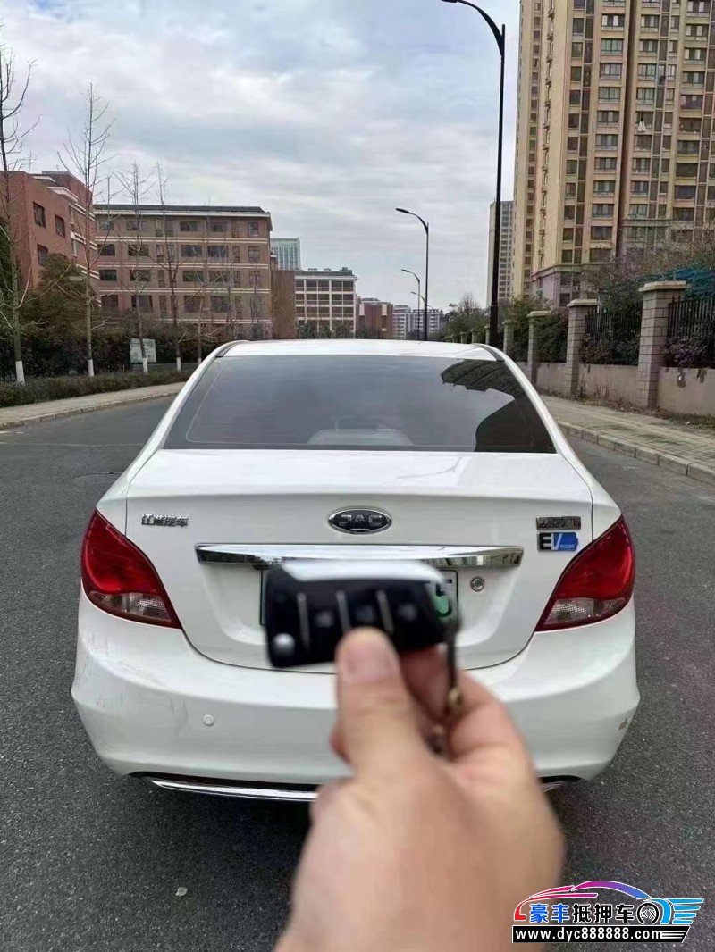 19年江淮江淮IEV轿车抵押车出售