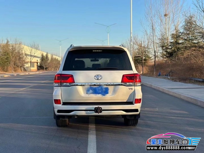 17年丰田兰德酷路泽轿车抵押车出售