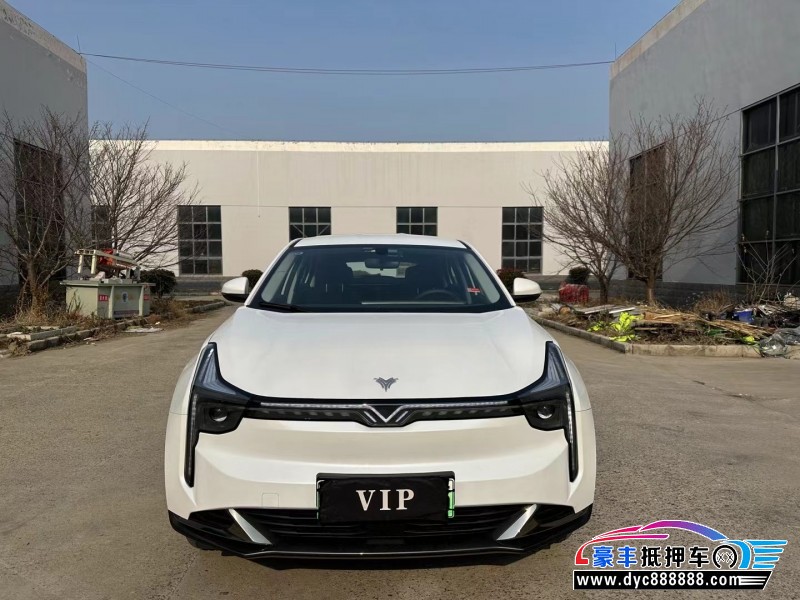 23年哪吒U轿车抵押车出售