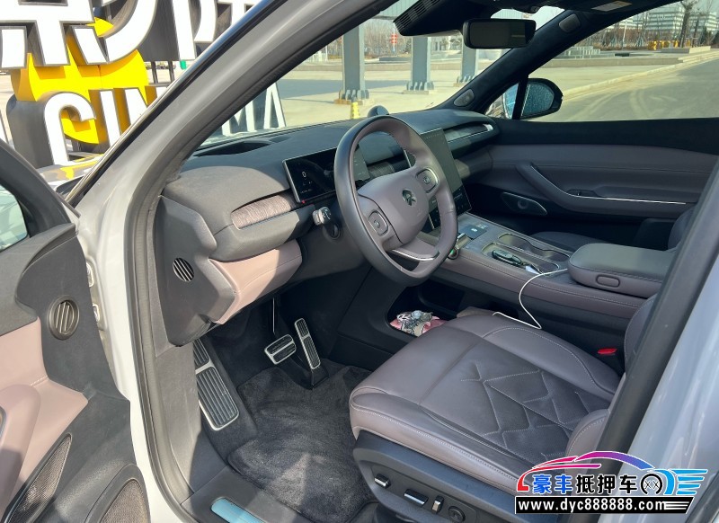 22年蔚来ES8SUV抵押车出售