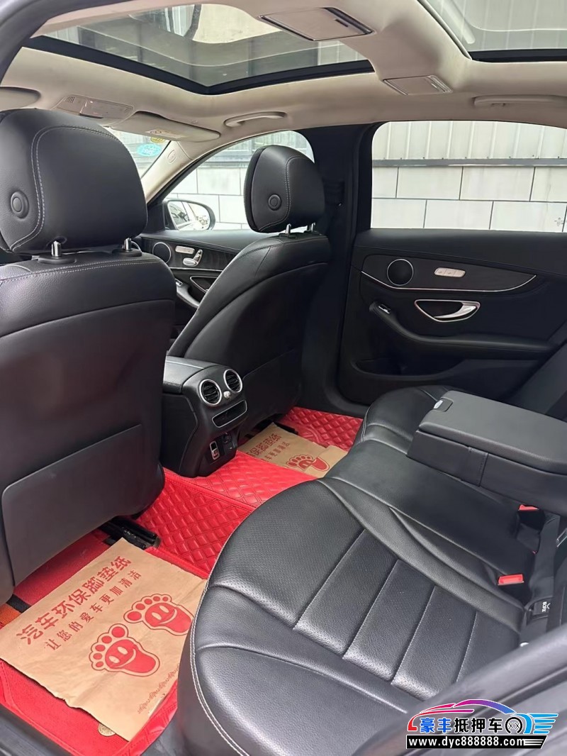 20年奔驰C轿车抵押车出售