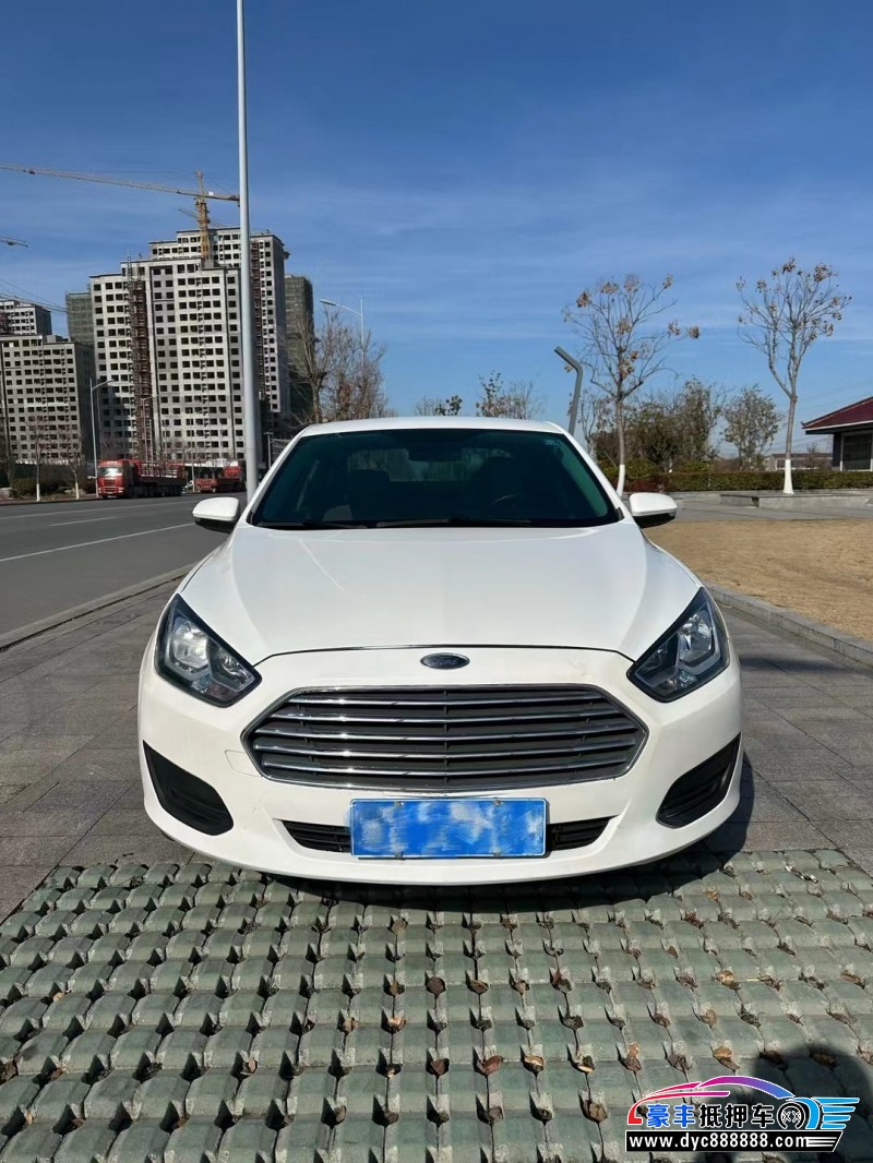 19年福特福睿斯轿车抵押车出售