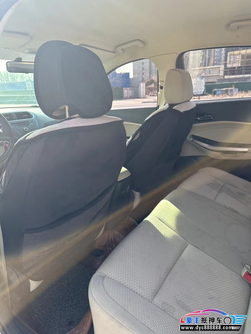 19年福特福睿斯轿车抵押车出售