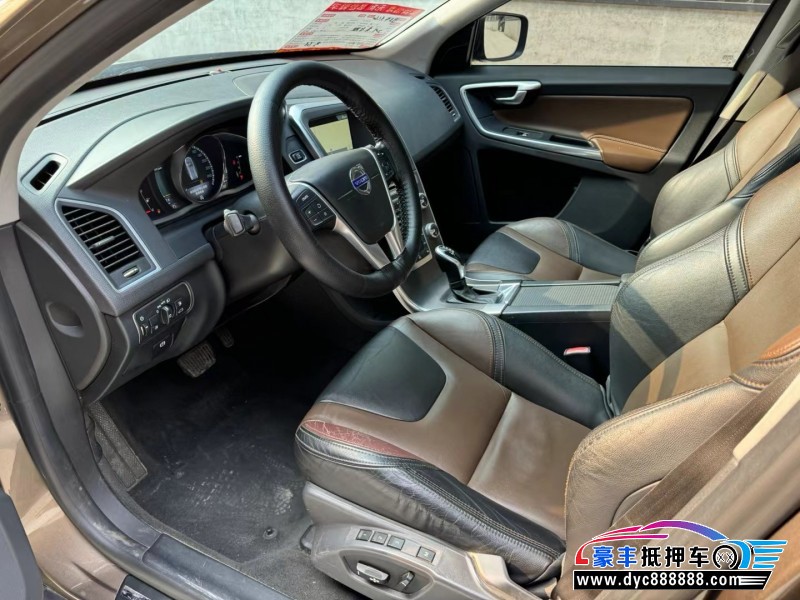 15年沃尔沃XC60轿车抵押车出售