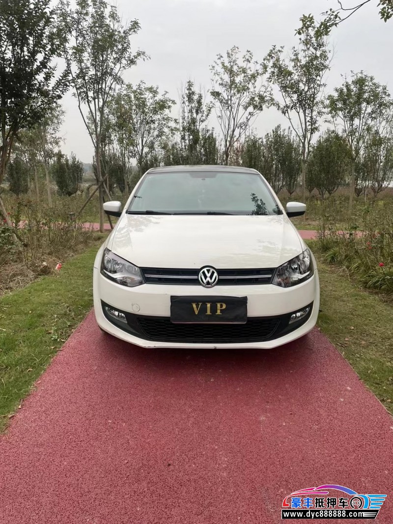 13年大众polo轿车抵押车出售