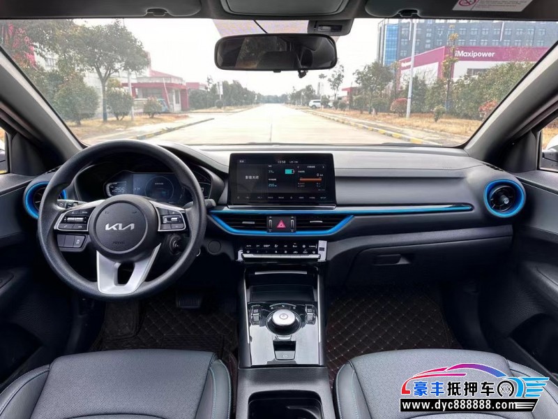 22年起亚K3轿车抵押车出售