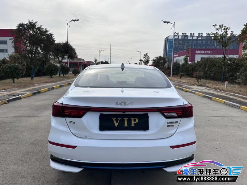 22年起亚K3轿车抵押车出售