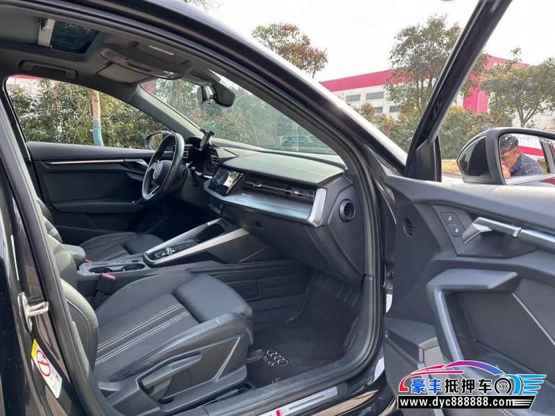 22年奥迪A3轿车抵押车出售