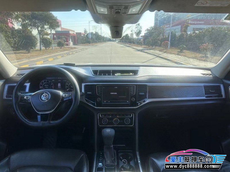 18年大众途昂轿车抵押车出售