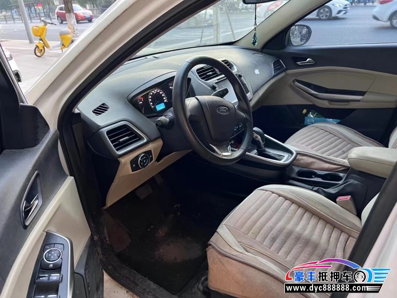 18年福特福睿斯轿车抵押车出售