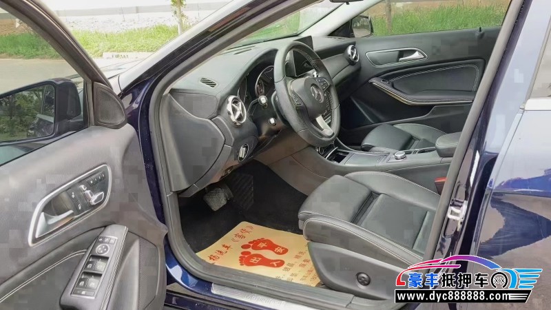 19年奔驰GLA轿车抵押车出售