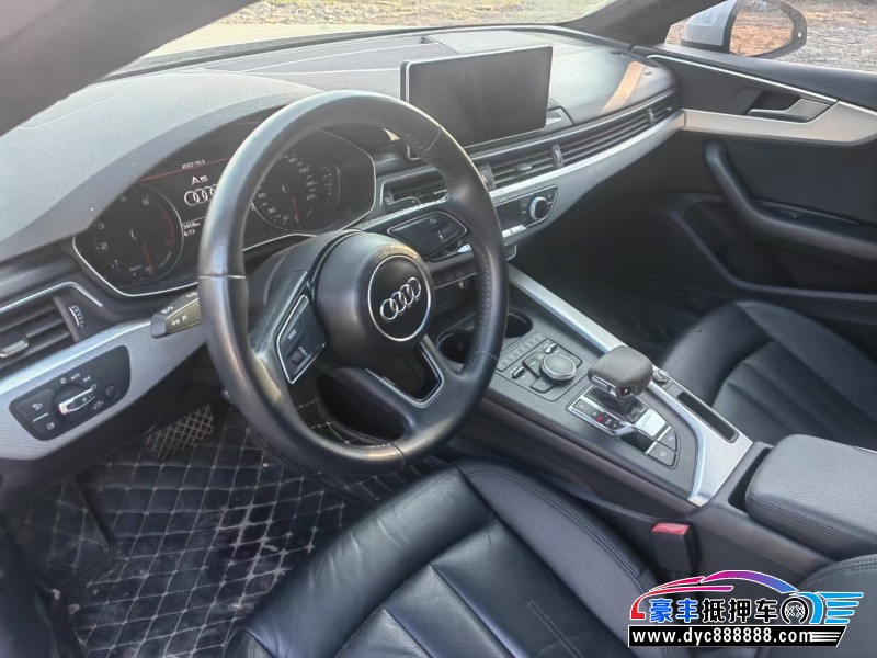 20年奥迪A5轿车抵押车出售