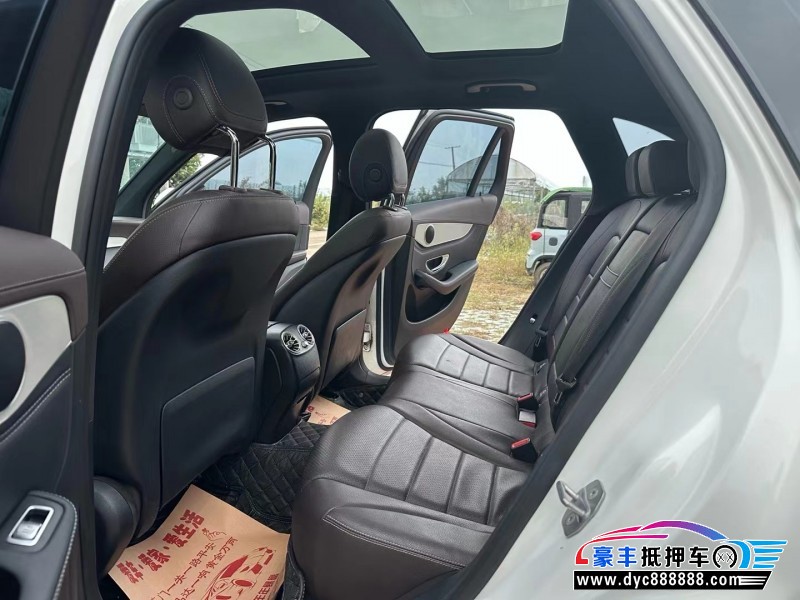 17年奔驰GLCSUV抵押车出售