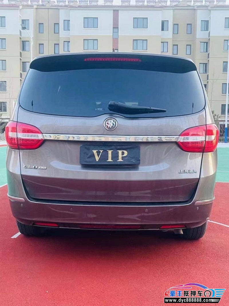 15年别克GL8轿车抵押车出售