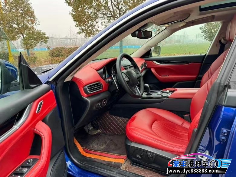 17年玛莎拉蒂莱万特轿车抵押车出售