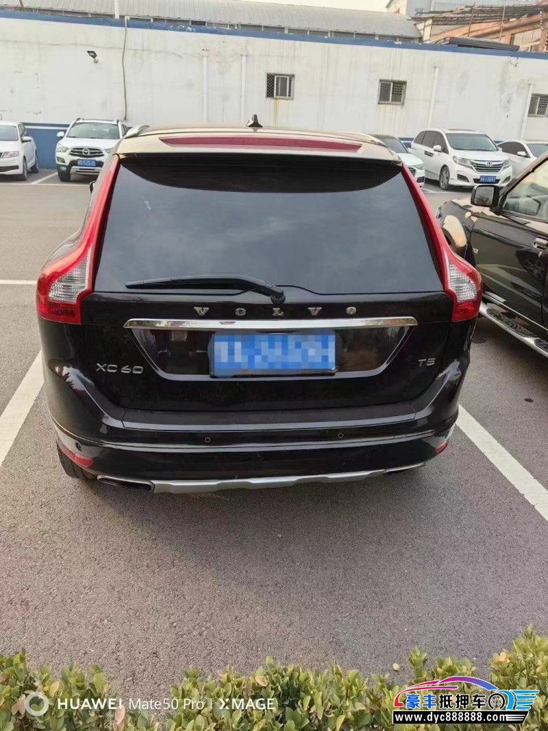 13年沃尔沃XC60轿车抵押车出售