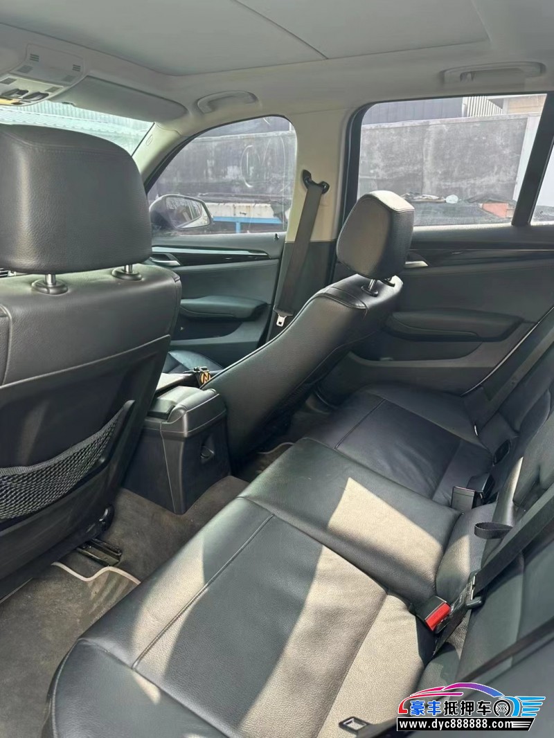 14年宝马X1轿车抵押车出售