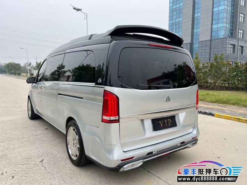 18年奔驰V轿车抵押车出售