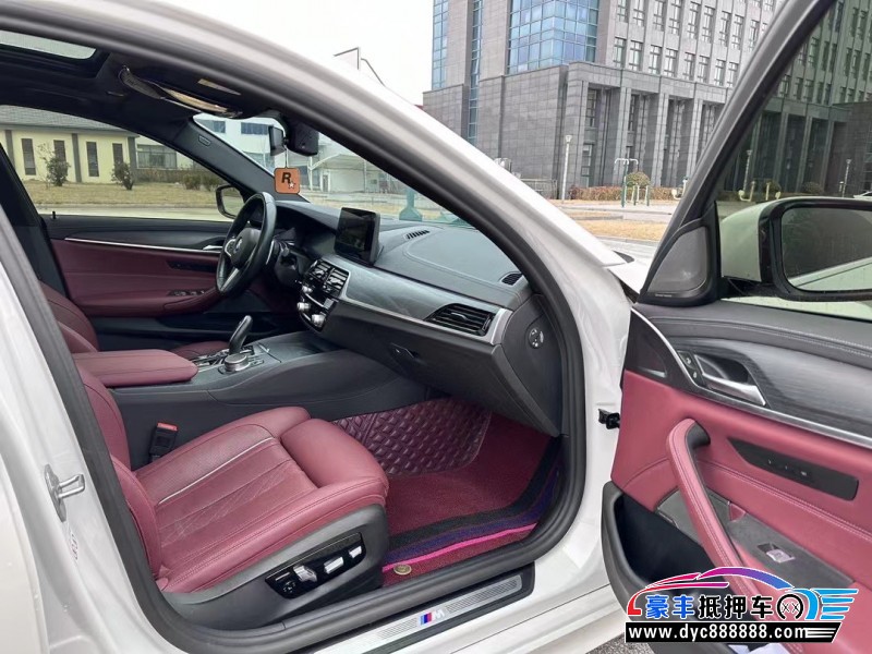 21年宝马5系轿车抵押车出售