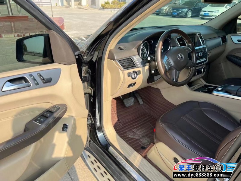 14年奔驰ML轿车抵押车出售