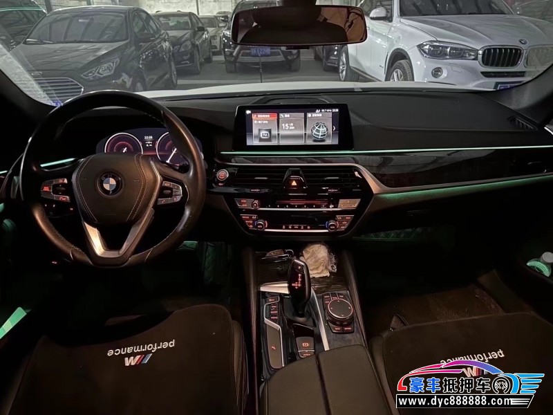 18年宝马5系轿车抵押车出售