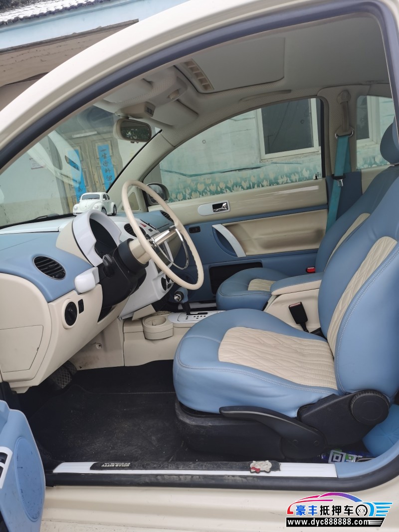 10年大众甲壳虫轿车抵押车出售