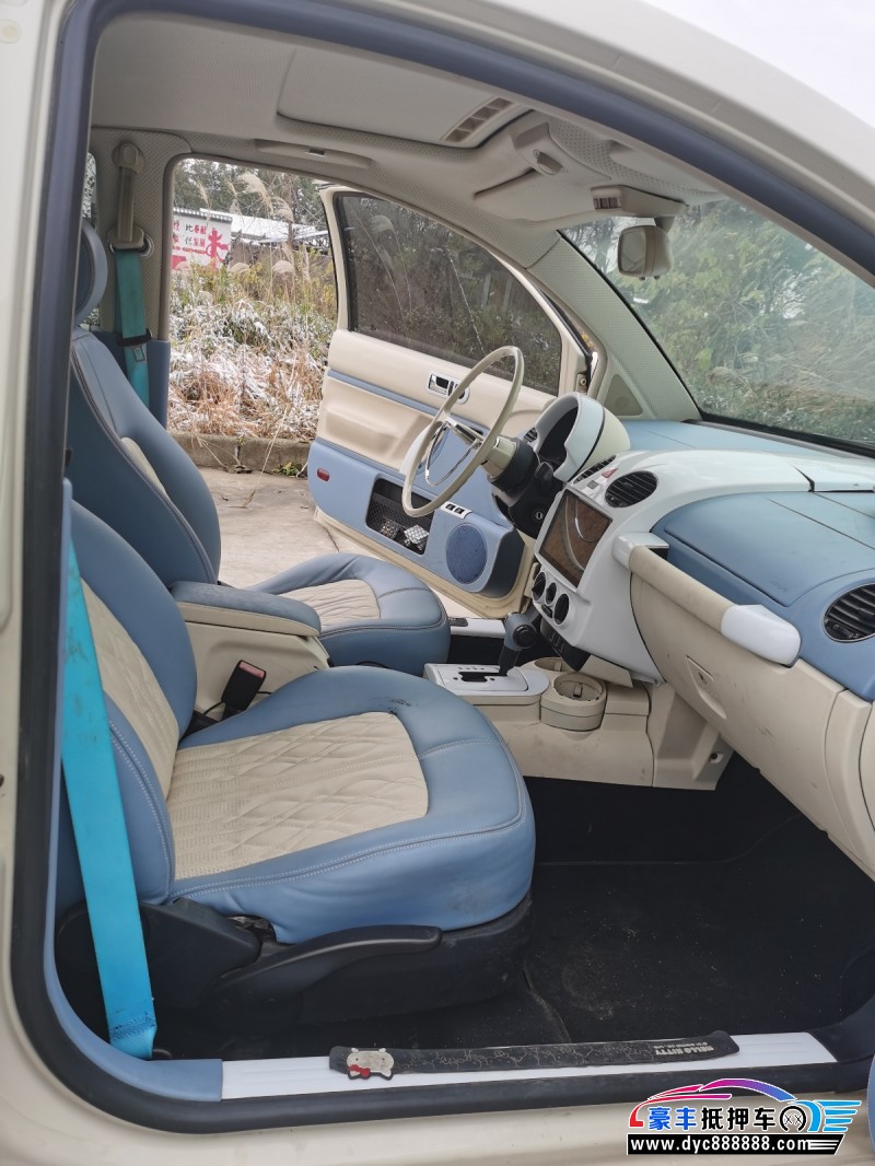 10年大众甲壳虫轿车抵押车出售