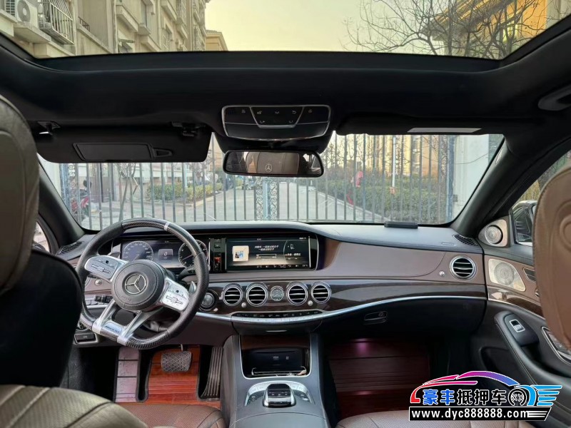 16年奔驰S轿车抵押车出售