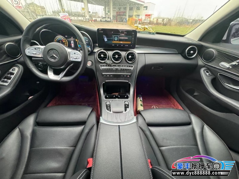 20年奔驰C轿车抵押车出售