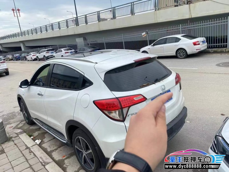 22年本田缤智轿车抵押车出售