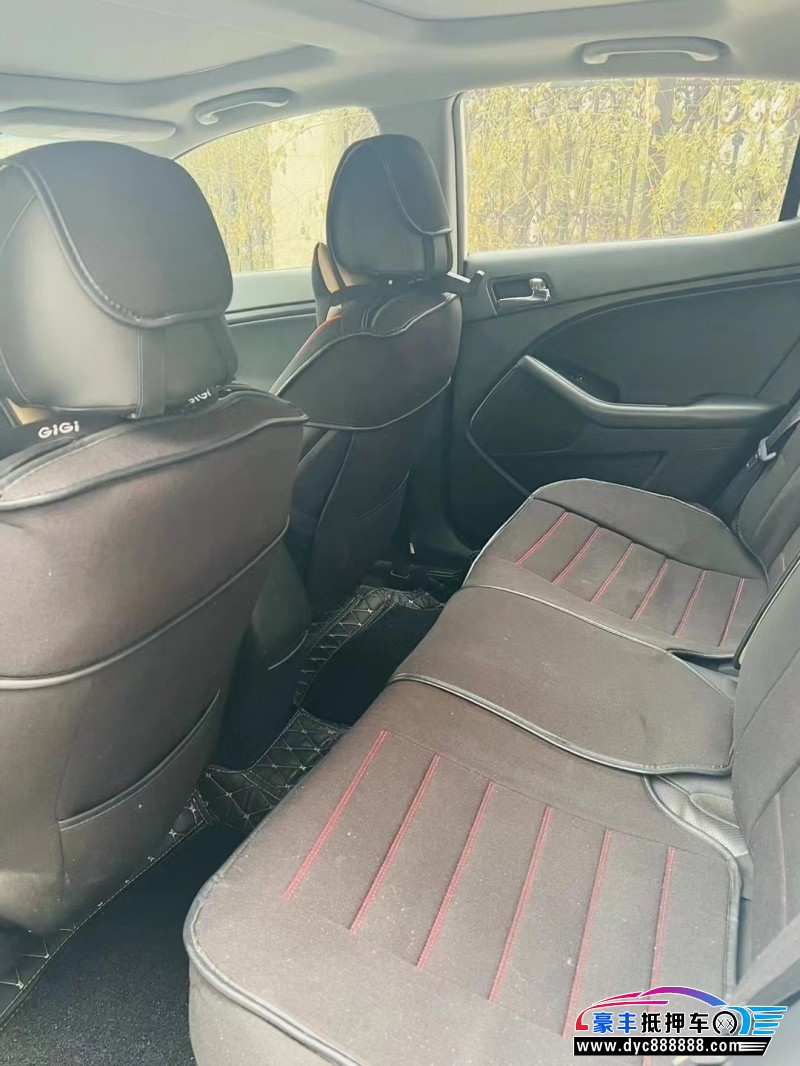 13年起亚K5轿车抵押车出售