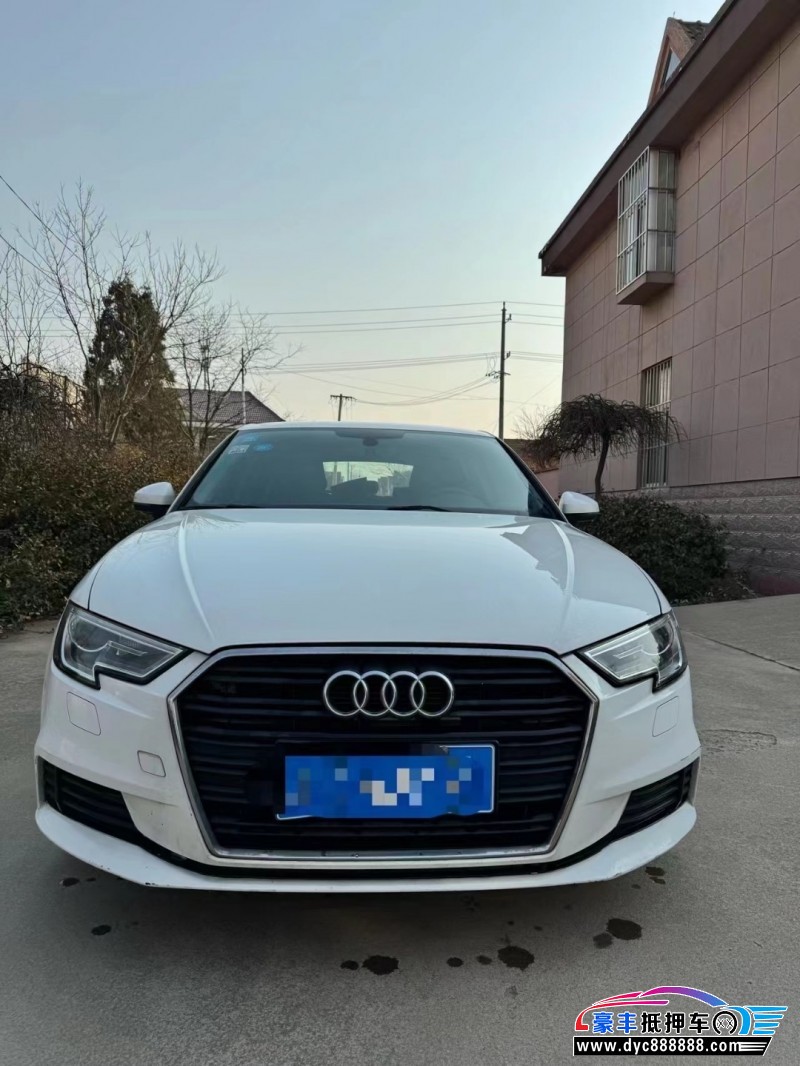 17年奥迪A3轿车抵押车出售