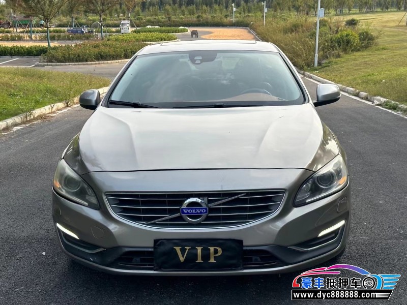 15年沃尔沃S60轿车抵押车出售
