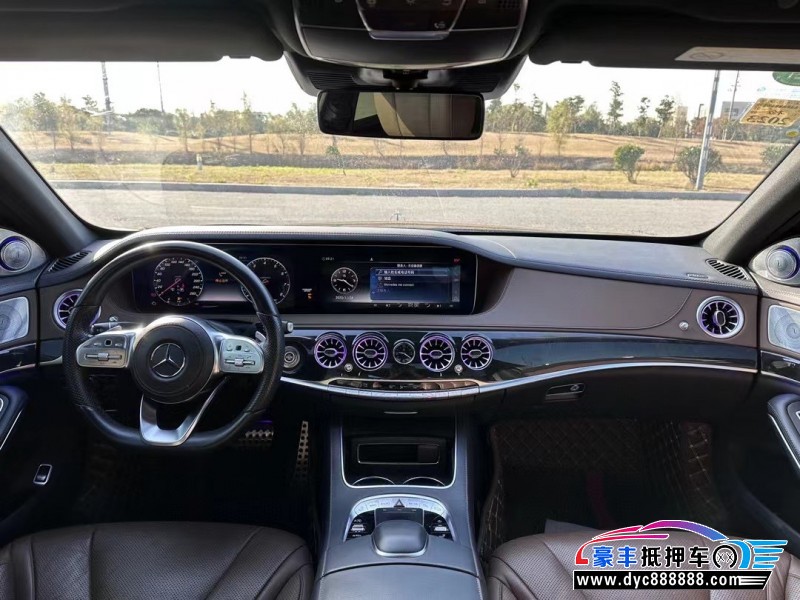 19年奔驰S轿车抵押车出售