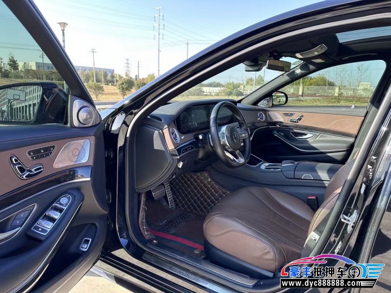 19年奔驰S轿车抵押车出售