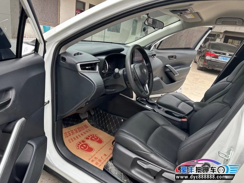 22年丰田锋兰达轿车抵押车出售