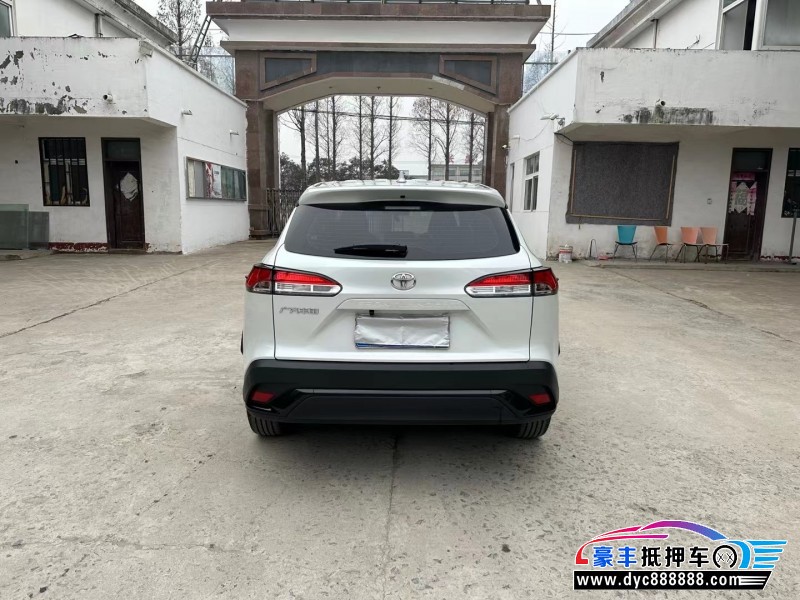 22年丰田锋兰达轿车抵押车出售