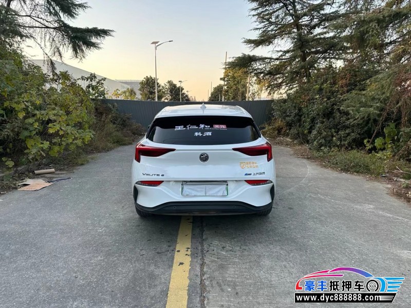 22年别克微蓝轿车抵押车出售