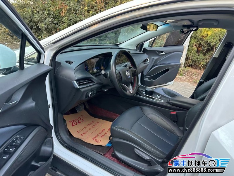 22年别克微蓝轿车抵押车出售