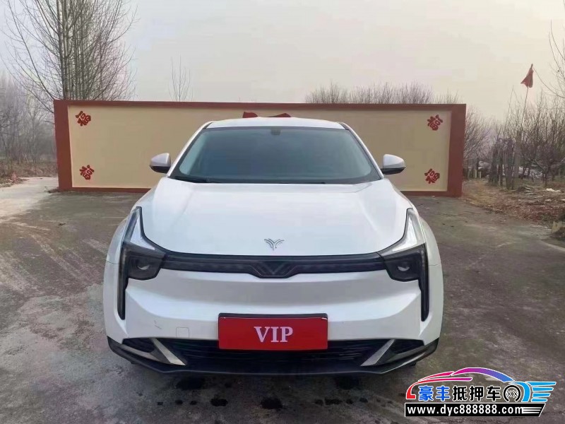 23年哪吒U轿车抵押车出售