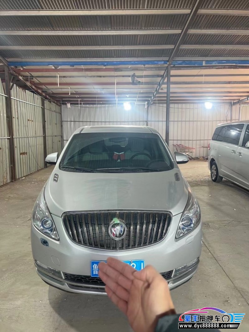 15年别克GL8轿车抵押车出售