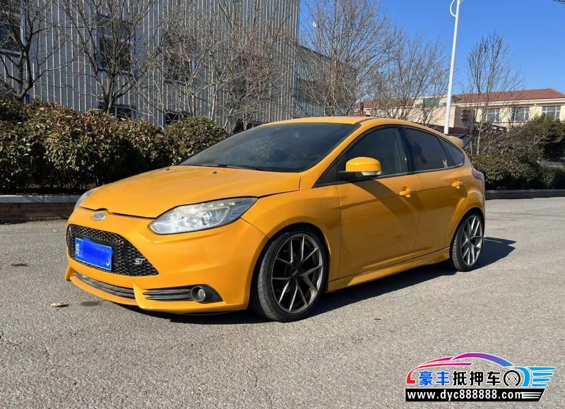 15年福特福克斯轿车抵押车出售